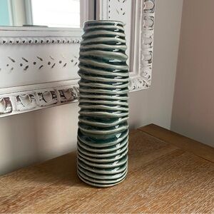 NEW Pier 1 discontinued Green Ceramic Ribbed Vase